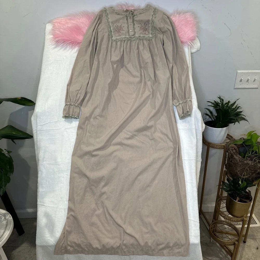 Vintage Fairycore Long Sleeve Dress Nightgown Floral Embroidery Lace Trim Maxi L